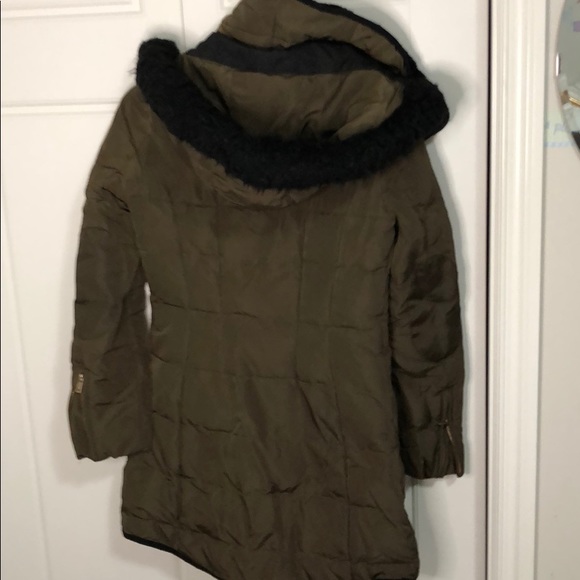 Zara Water-Repellent Hooded Down Puffer jacket - Picture 4 of 8